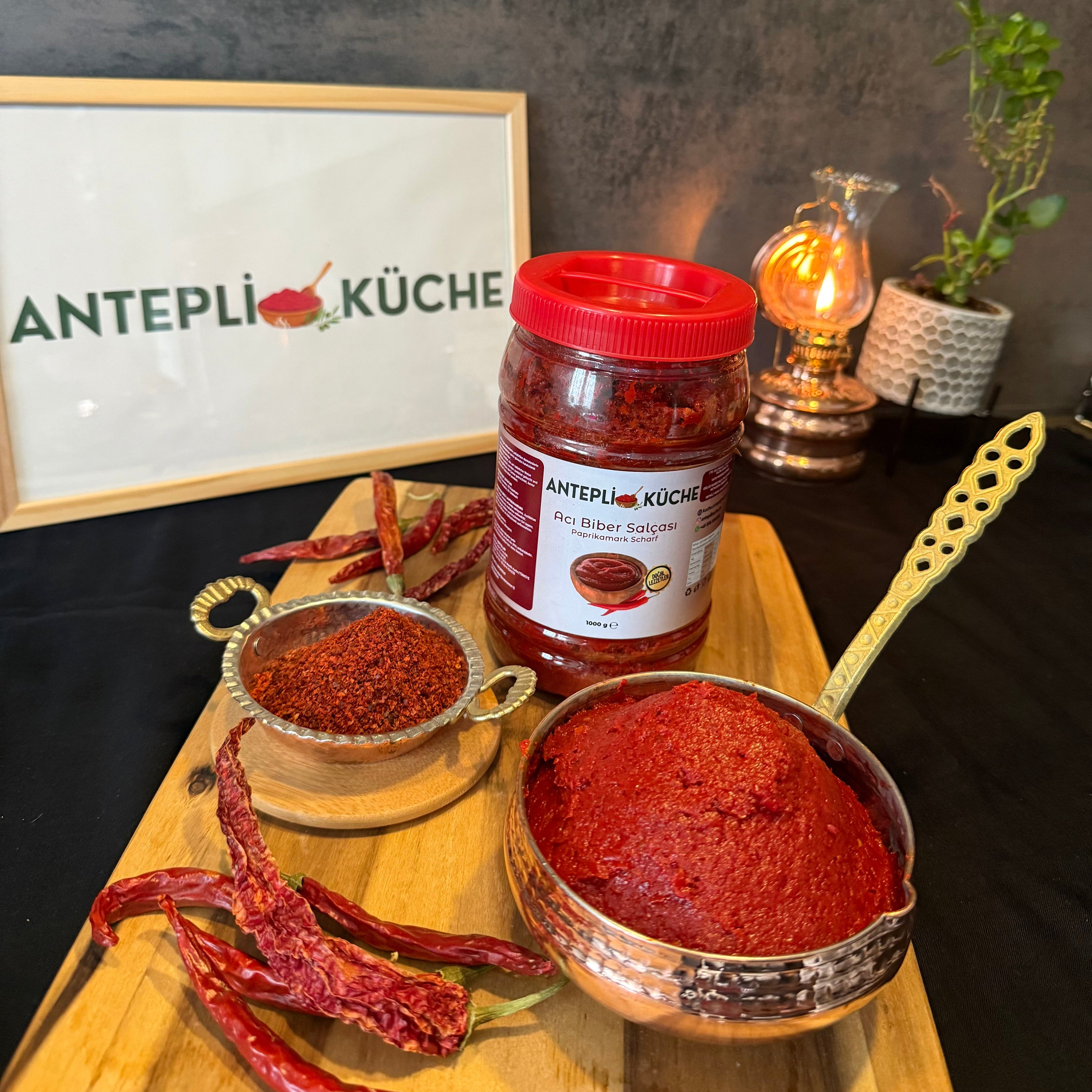Hausgemachte Antep-Pfefferpaste 1 kg (scharf)