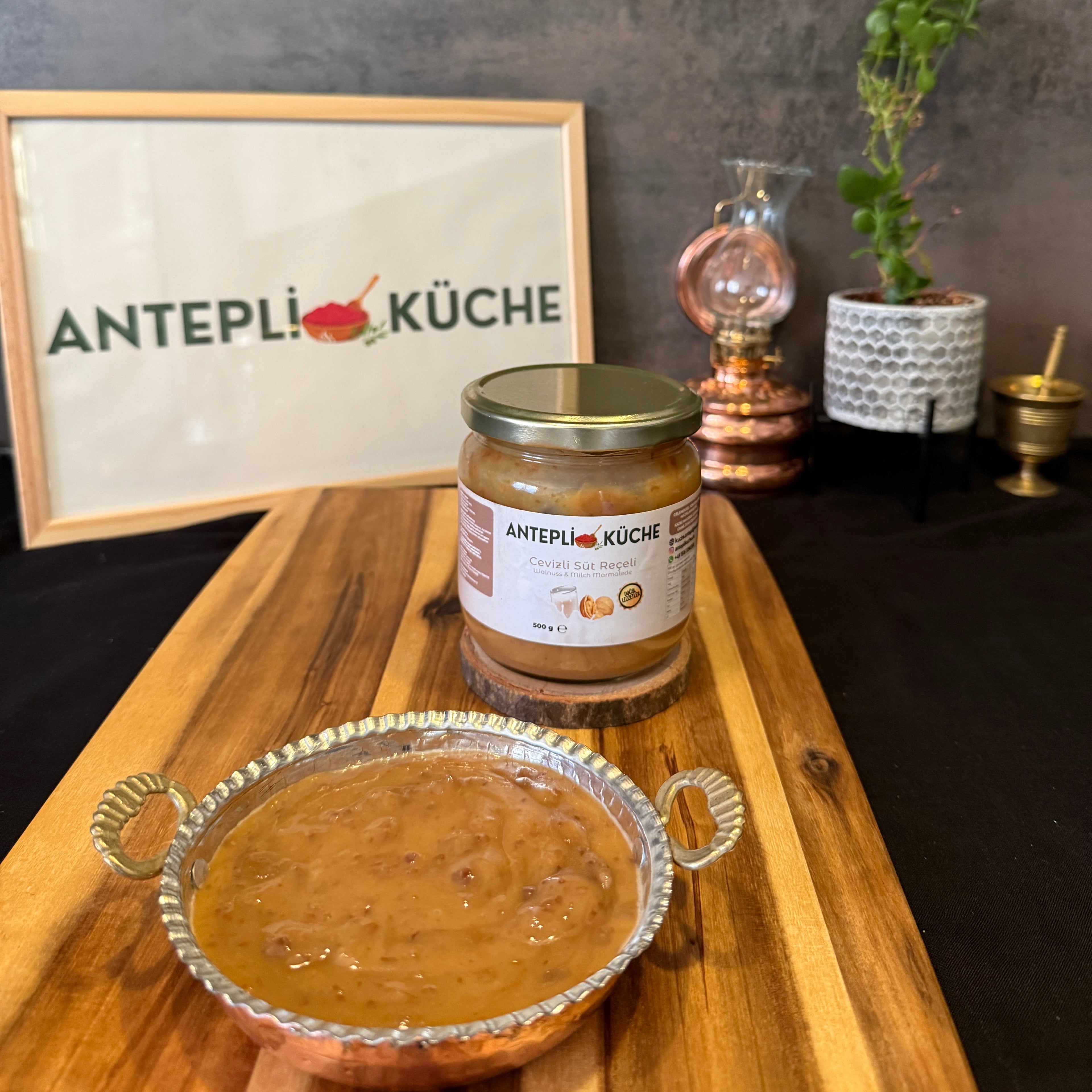 Milchkonfitüre (mit Walnüssen) 500 g
